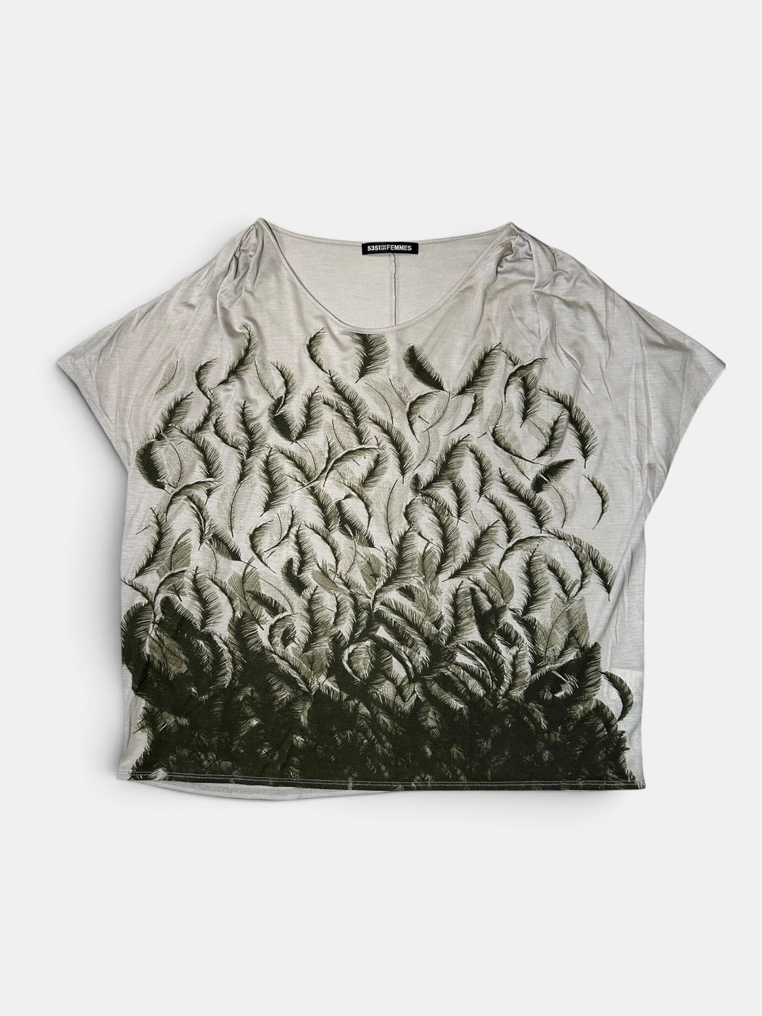 5351 POUR LES FEMMES Feather Print Top