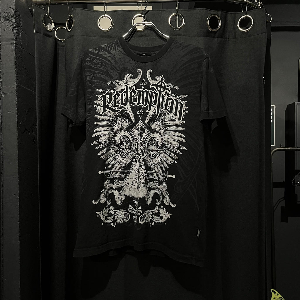 Redemption ゴシックプリントtee