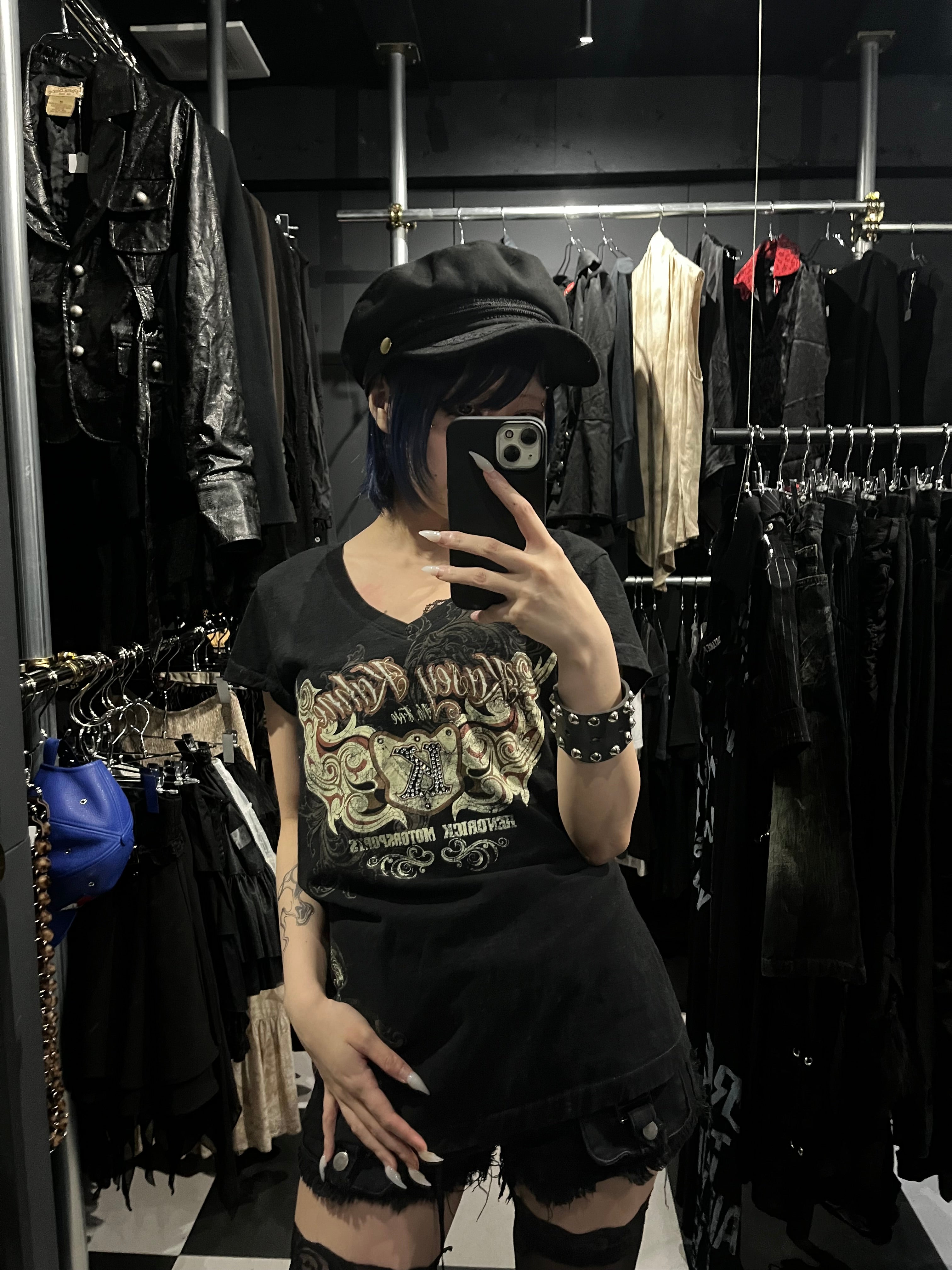 "HEARTSNIPER" Gothic Wing V-Neck Graphic T-Shirt