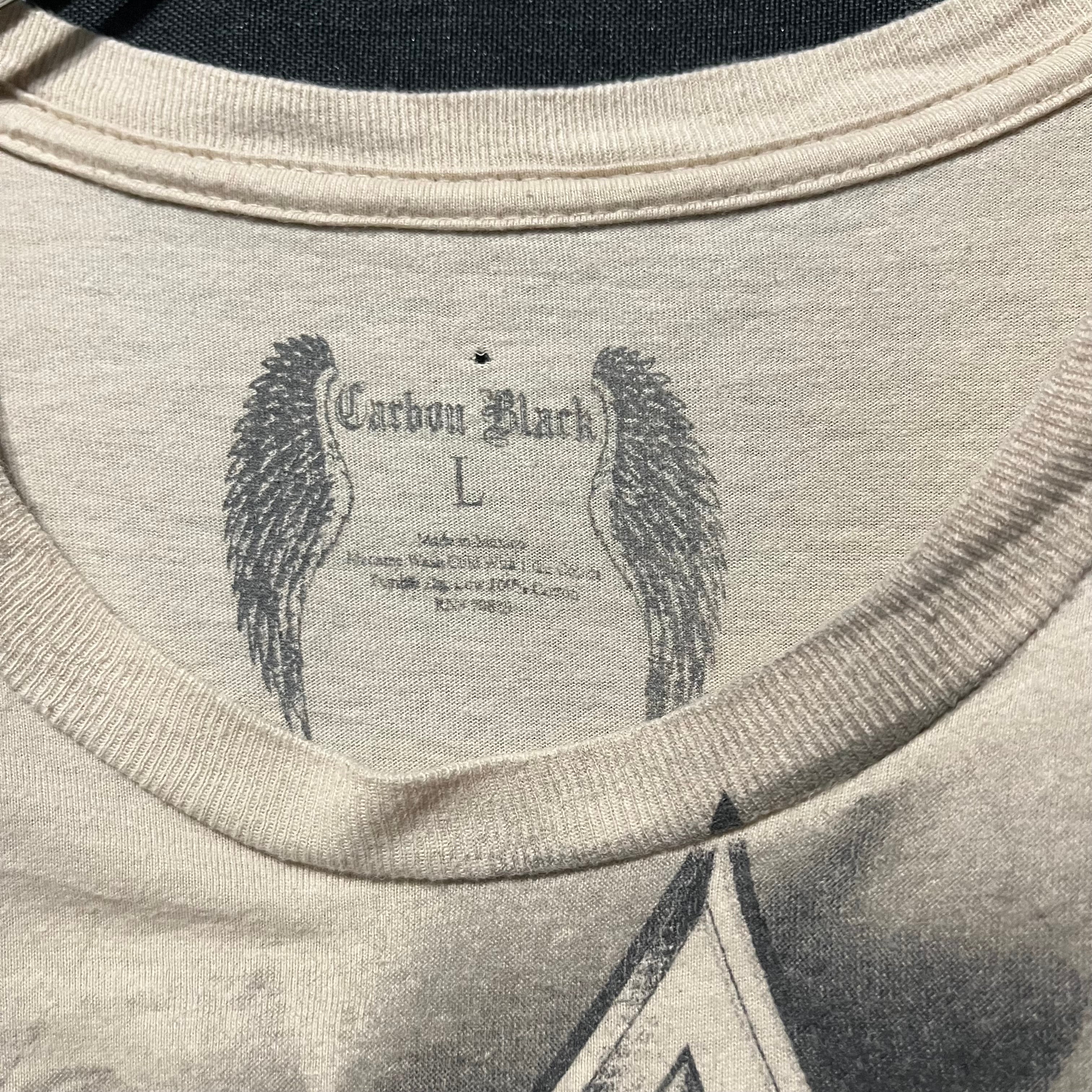 Carbon Black ゴシックプリントtee