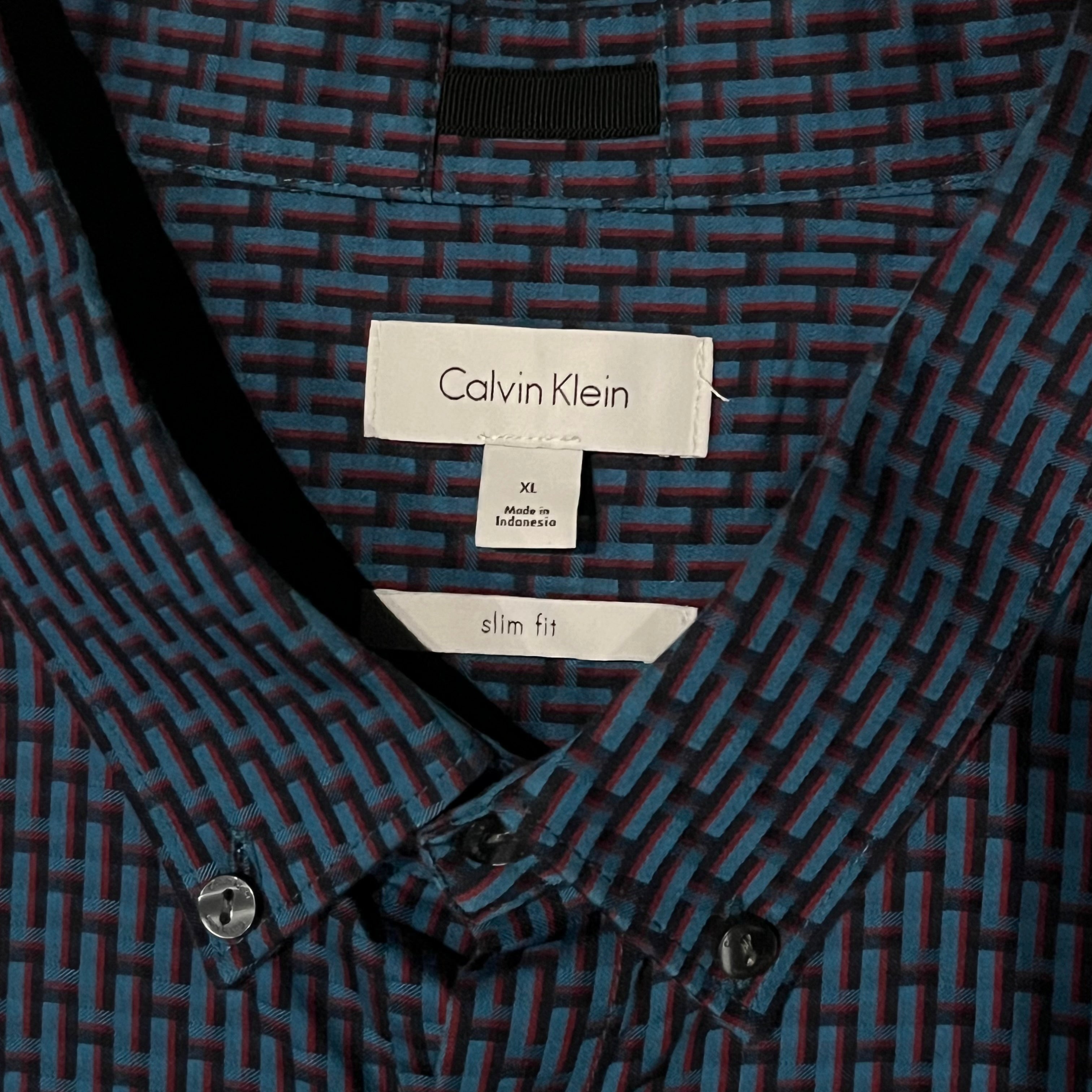 Calvin Klein 総柄シャツ