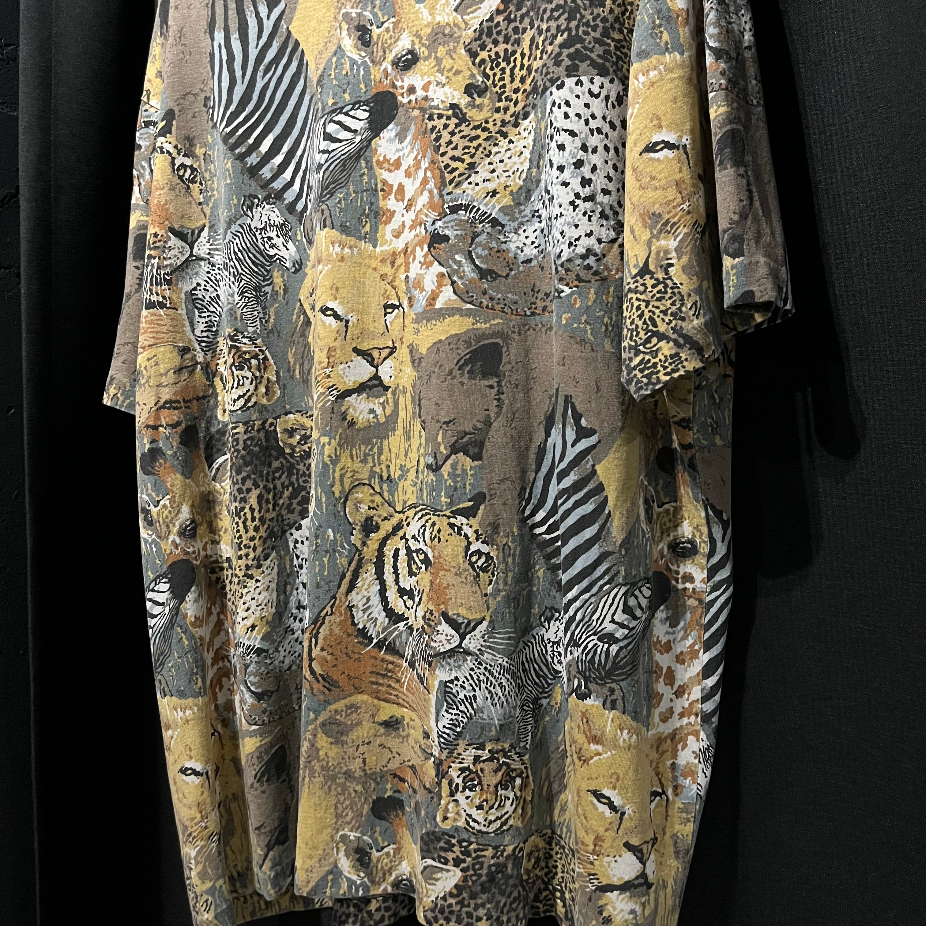 アニマル総柄tee