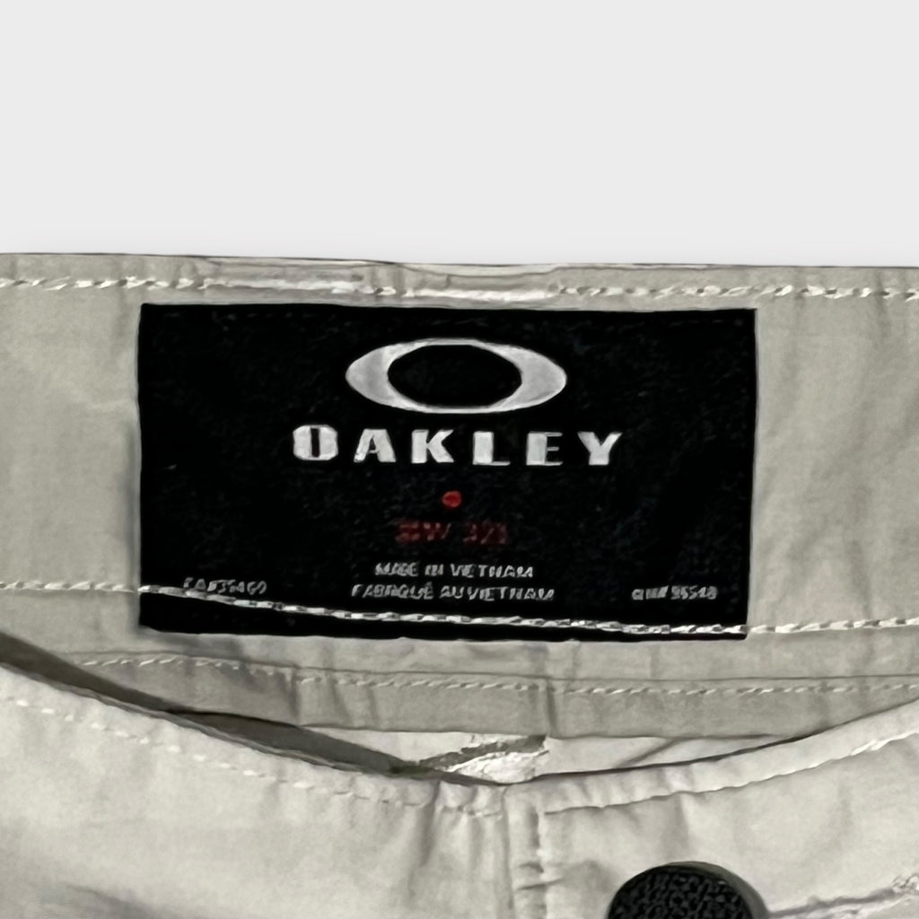 OAKLEY ナイロンパンツ