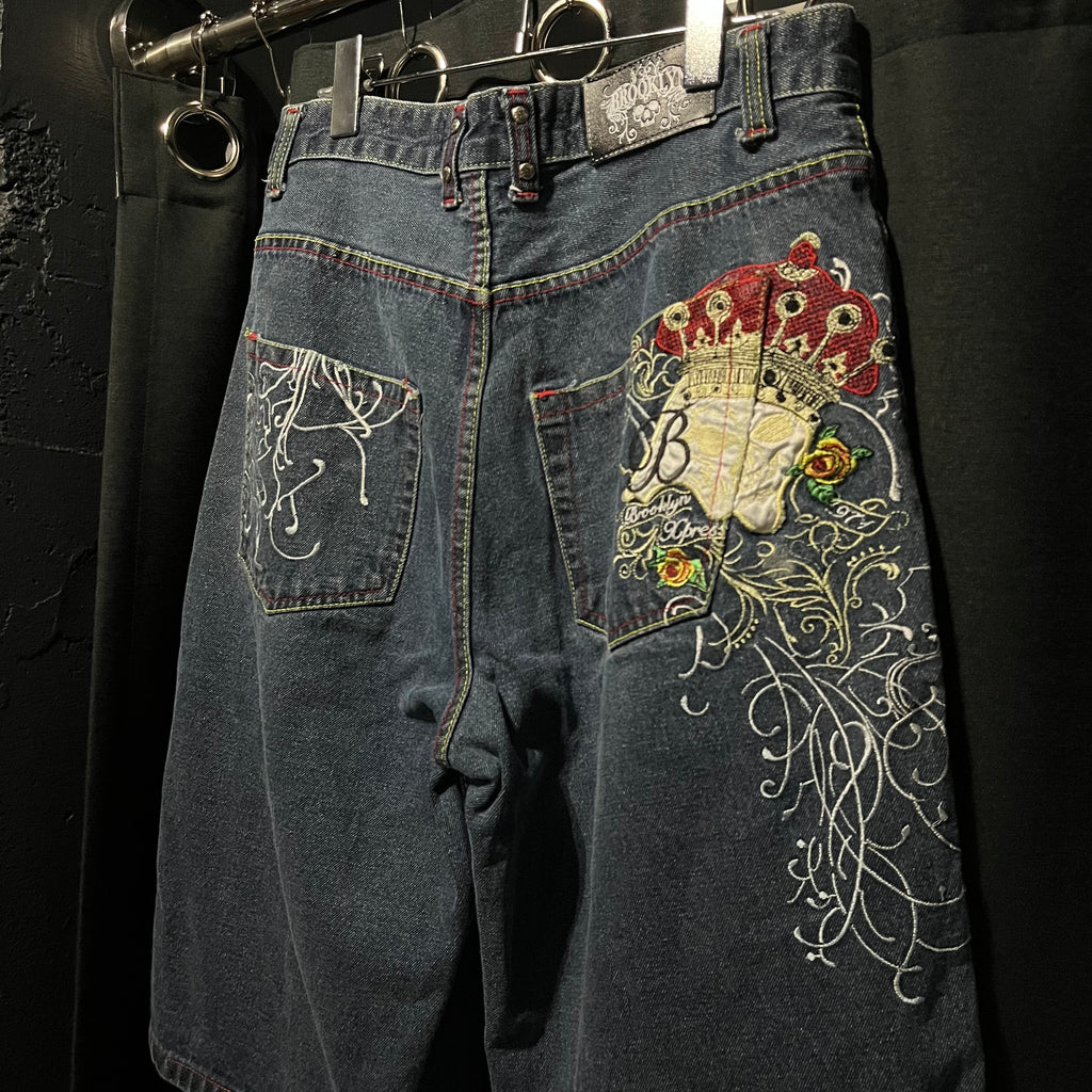Brooklyn Xpress クラウン刺繍デニムショーツ