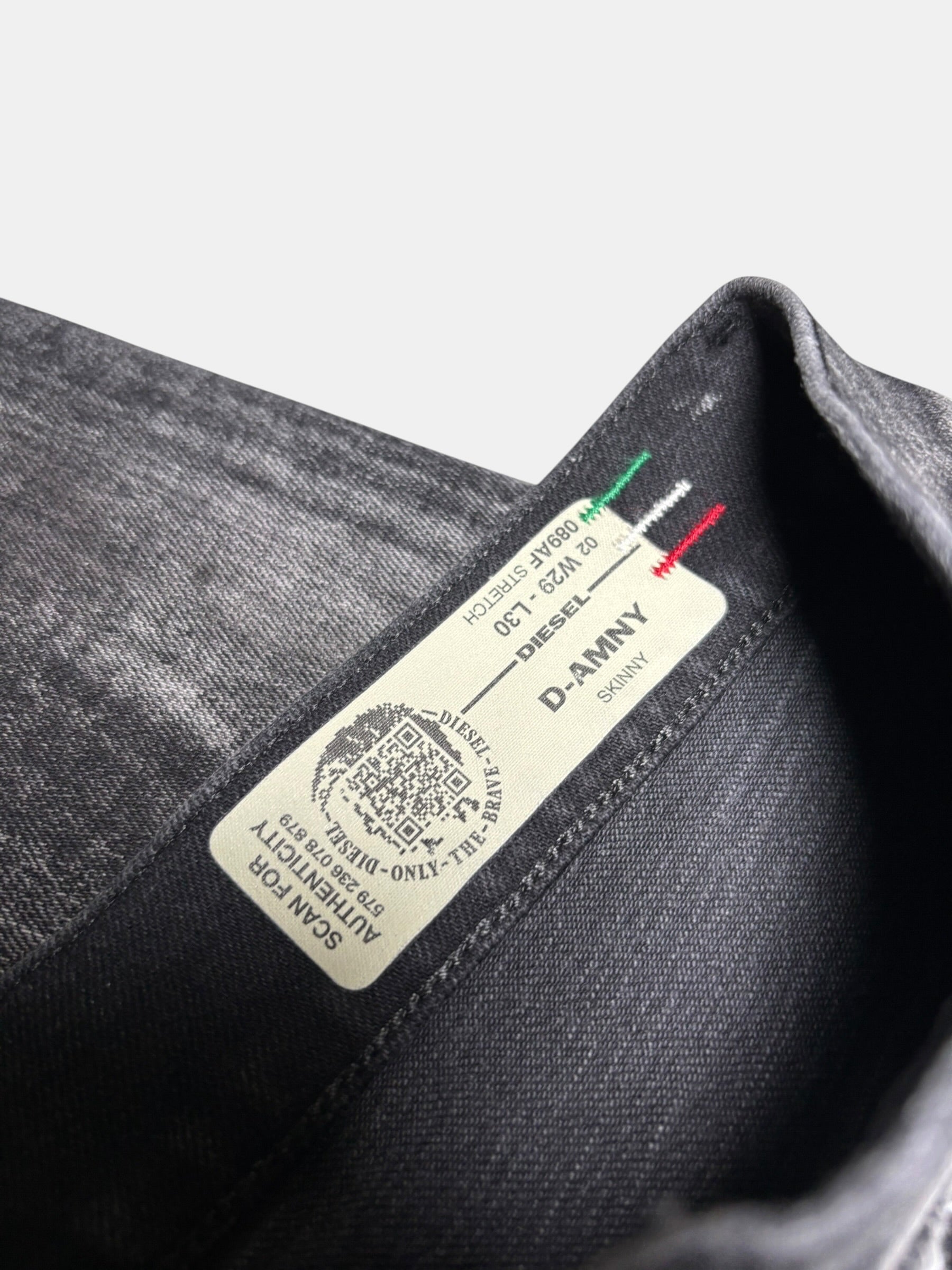 DIESEL D-AMNY Skinny Jeans