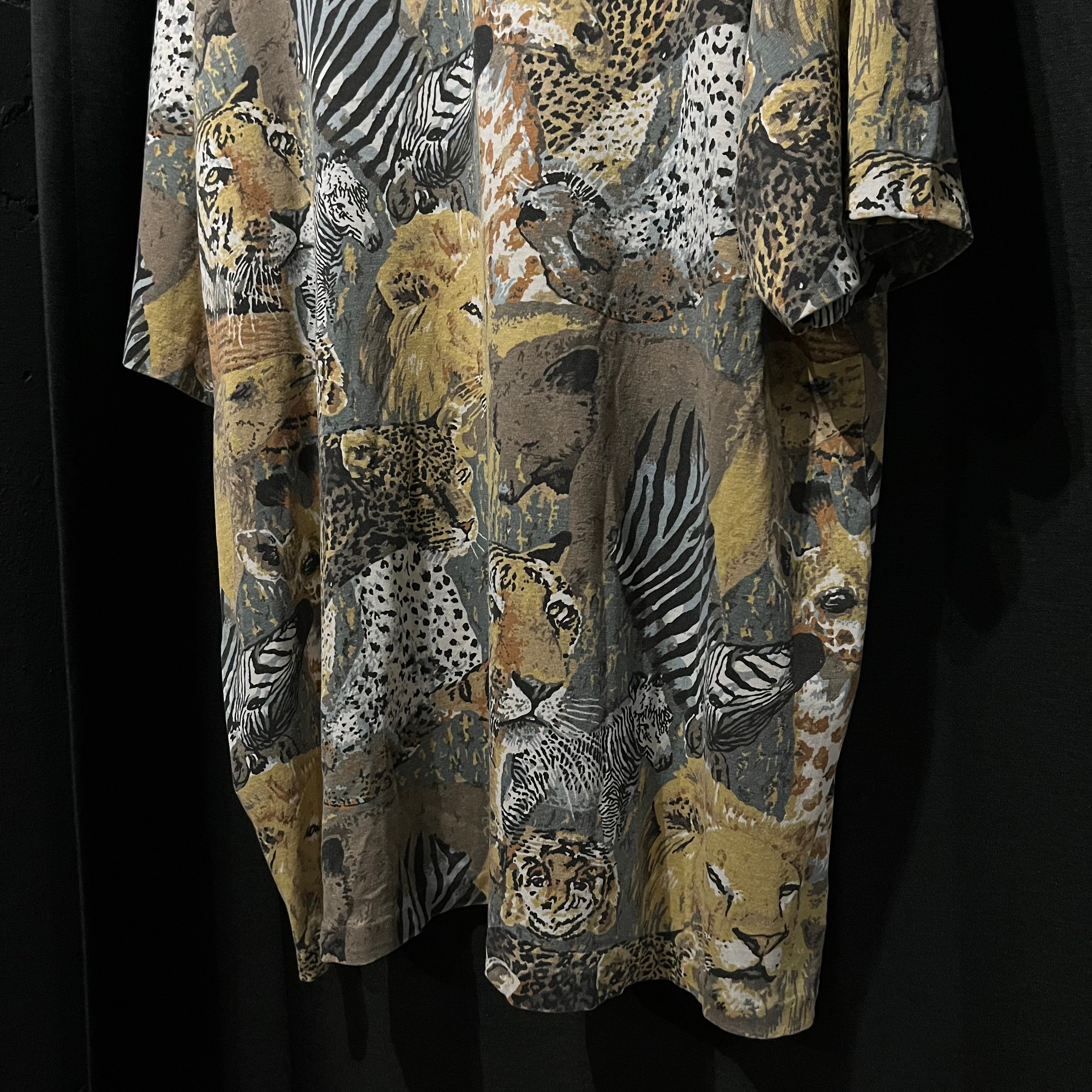 アニマル総柄tee