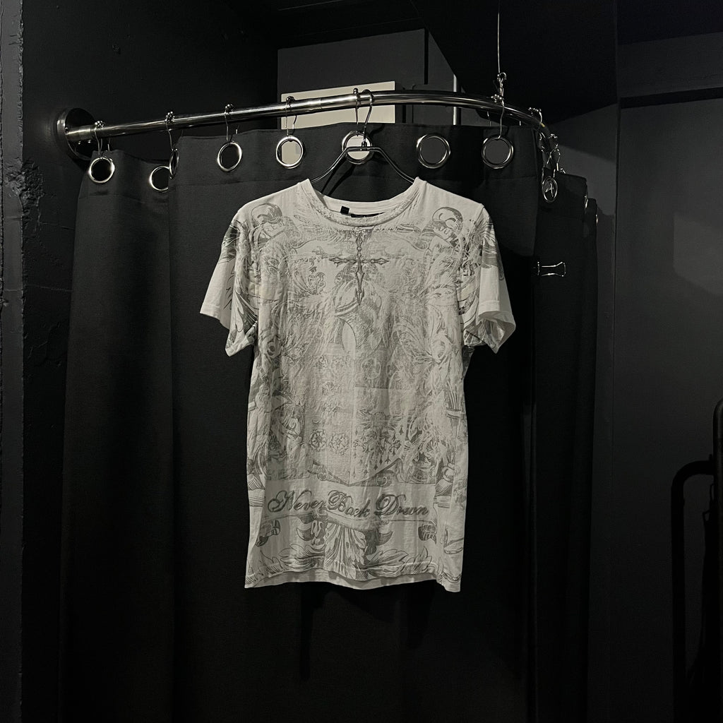 グラフィックtee