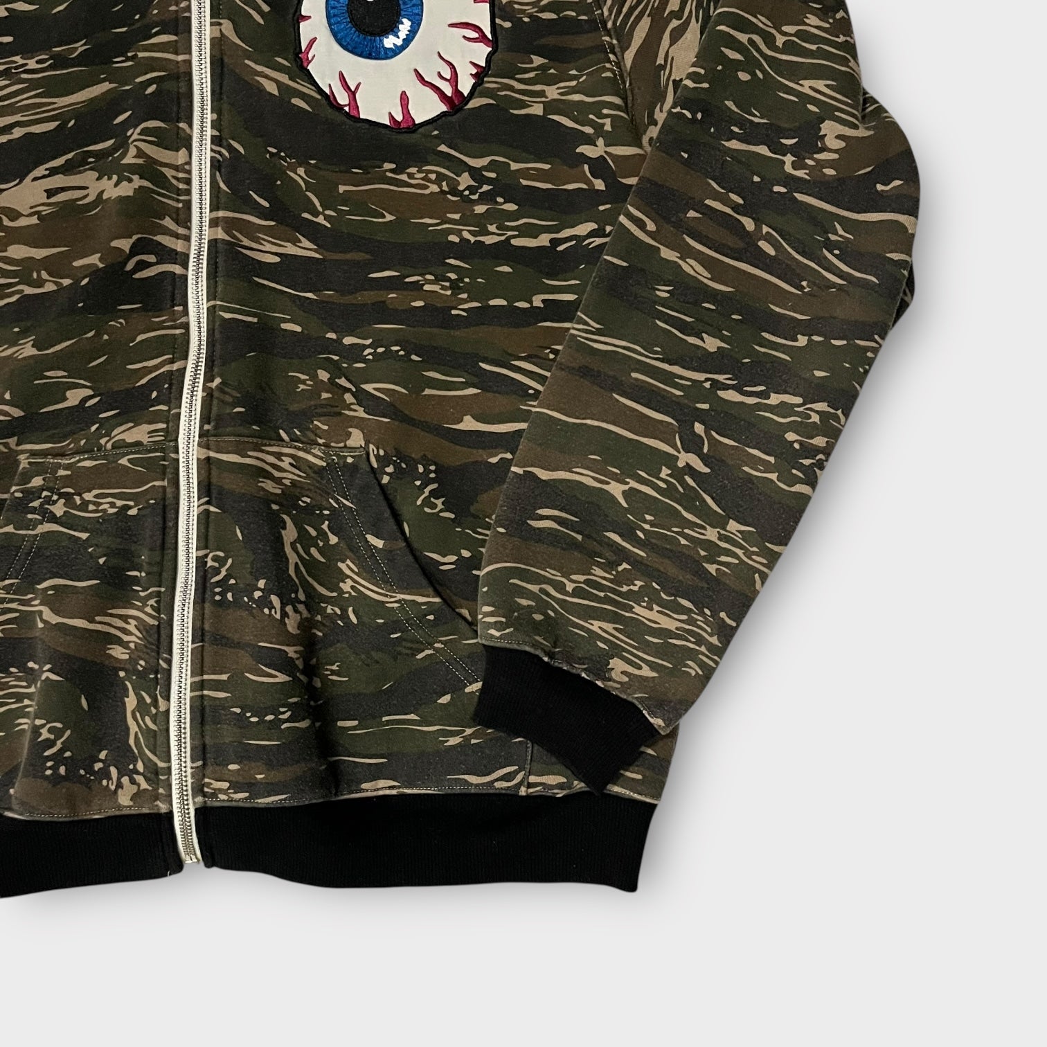 MISHKA カモ柄 ジップアップ フーディ