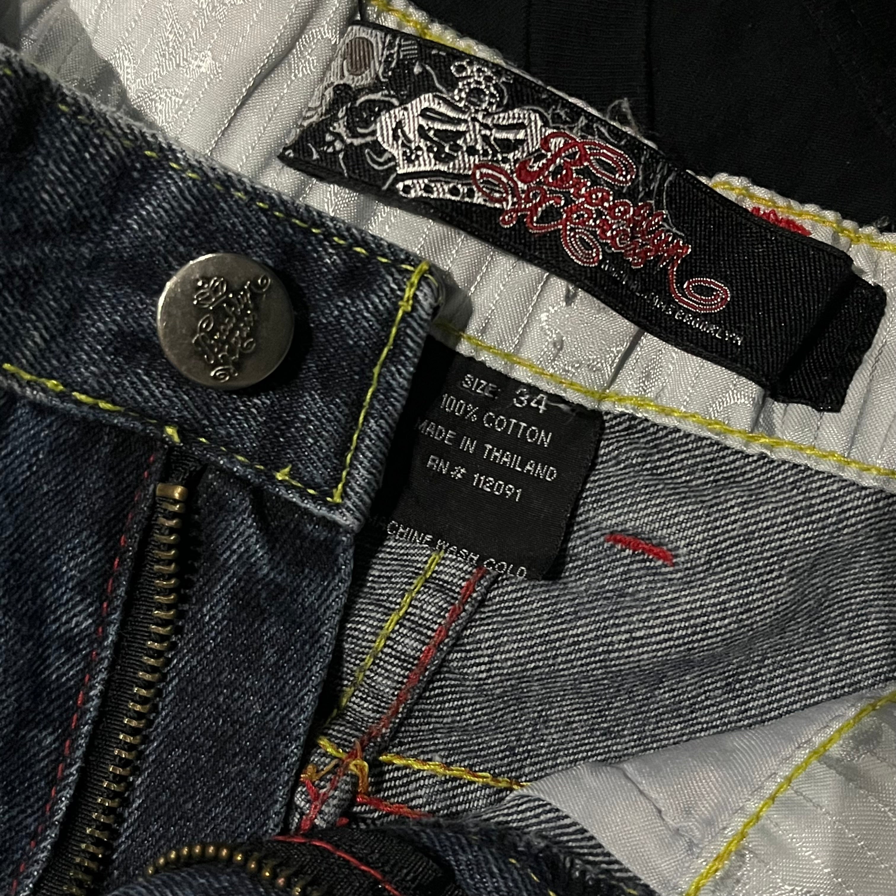 Brooklyn Xpress クラウン刺繍デニムショーツ