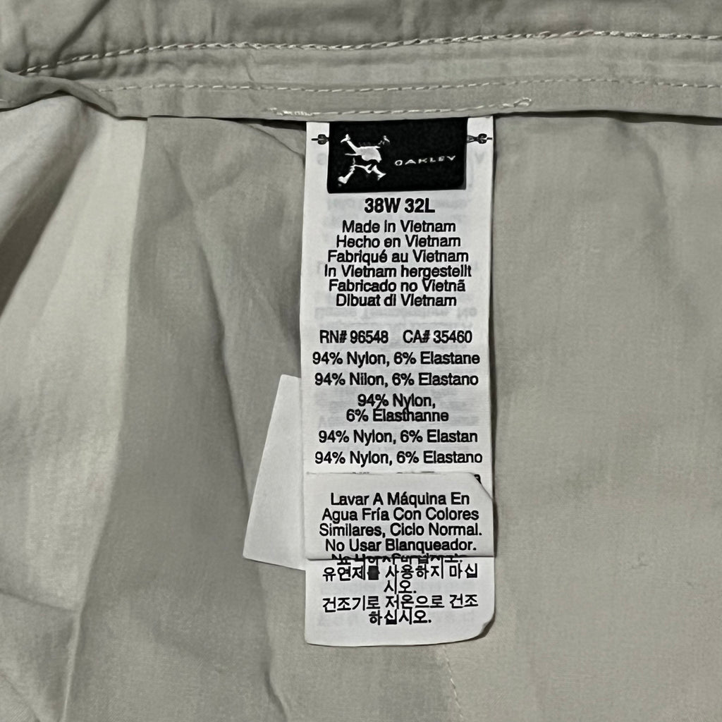 OAKLEY ナイロンパンツ